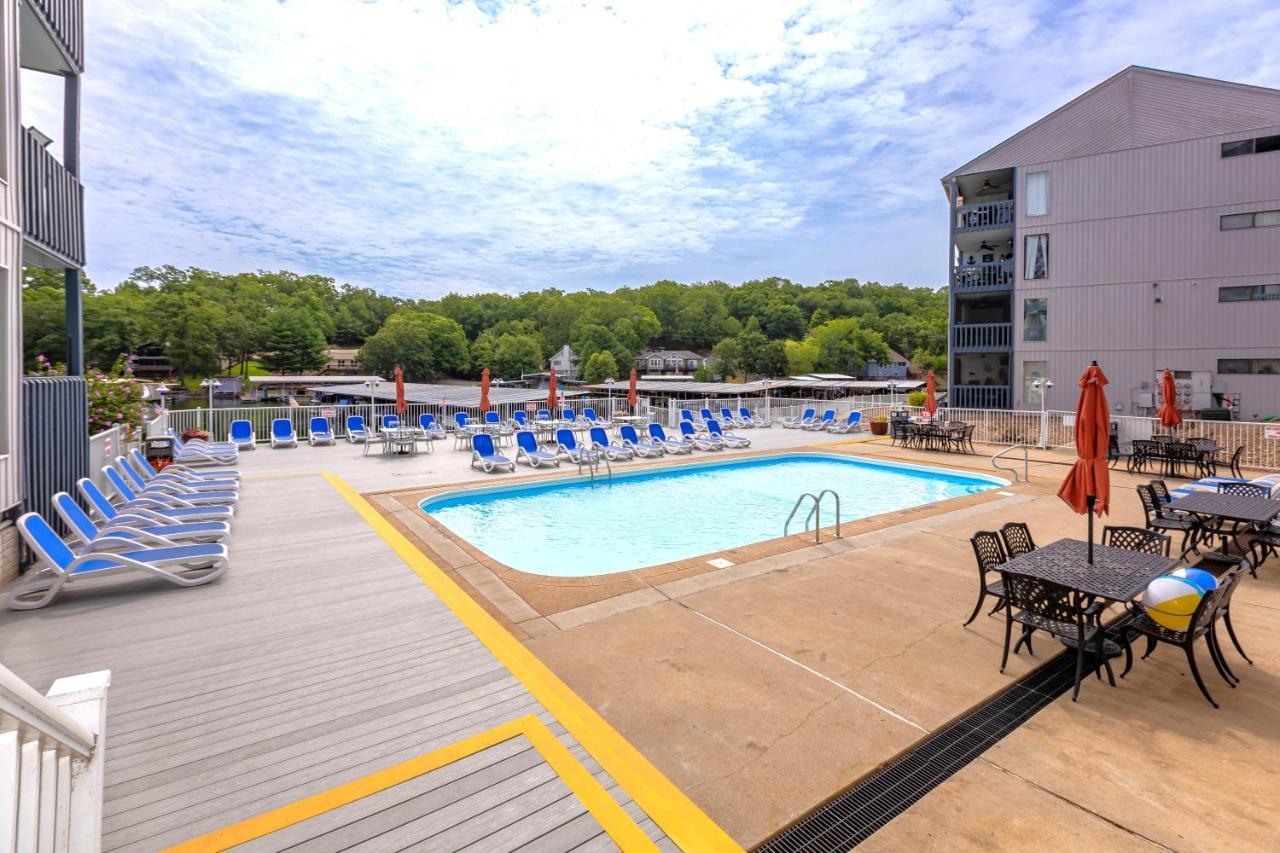 B Lakefront! Remodeled, Boat Slip, Patio Views, Pool, Boat Ramp, Wifi Osage Beach Eksteriør bilde