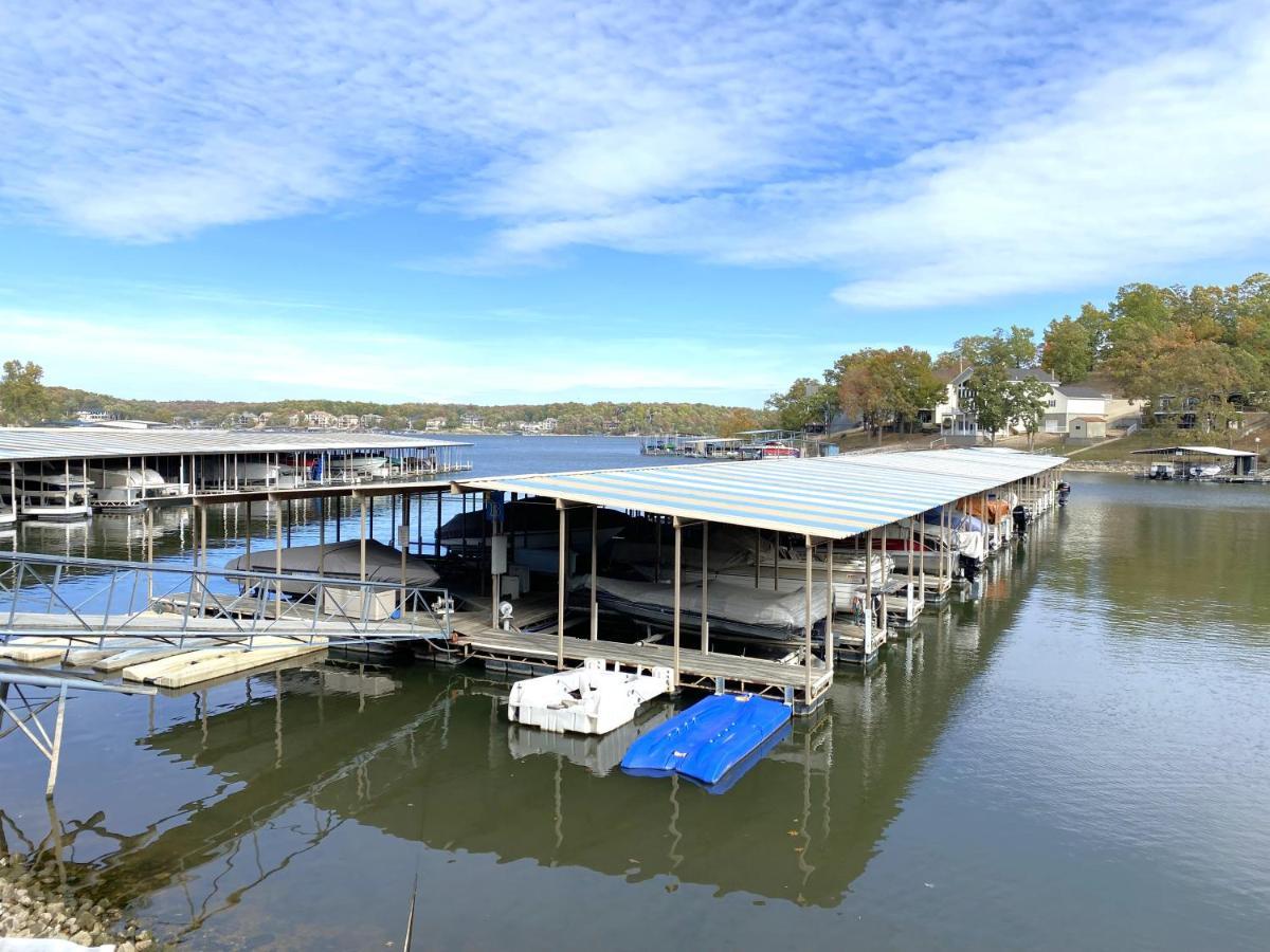 B Lakefront! Remodeled, Boat Slip, Patio Views, Pool, Boat Ramp, Wifi Osage Beach Eksteriør bilde