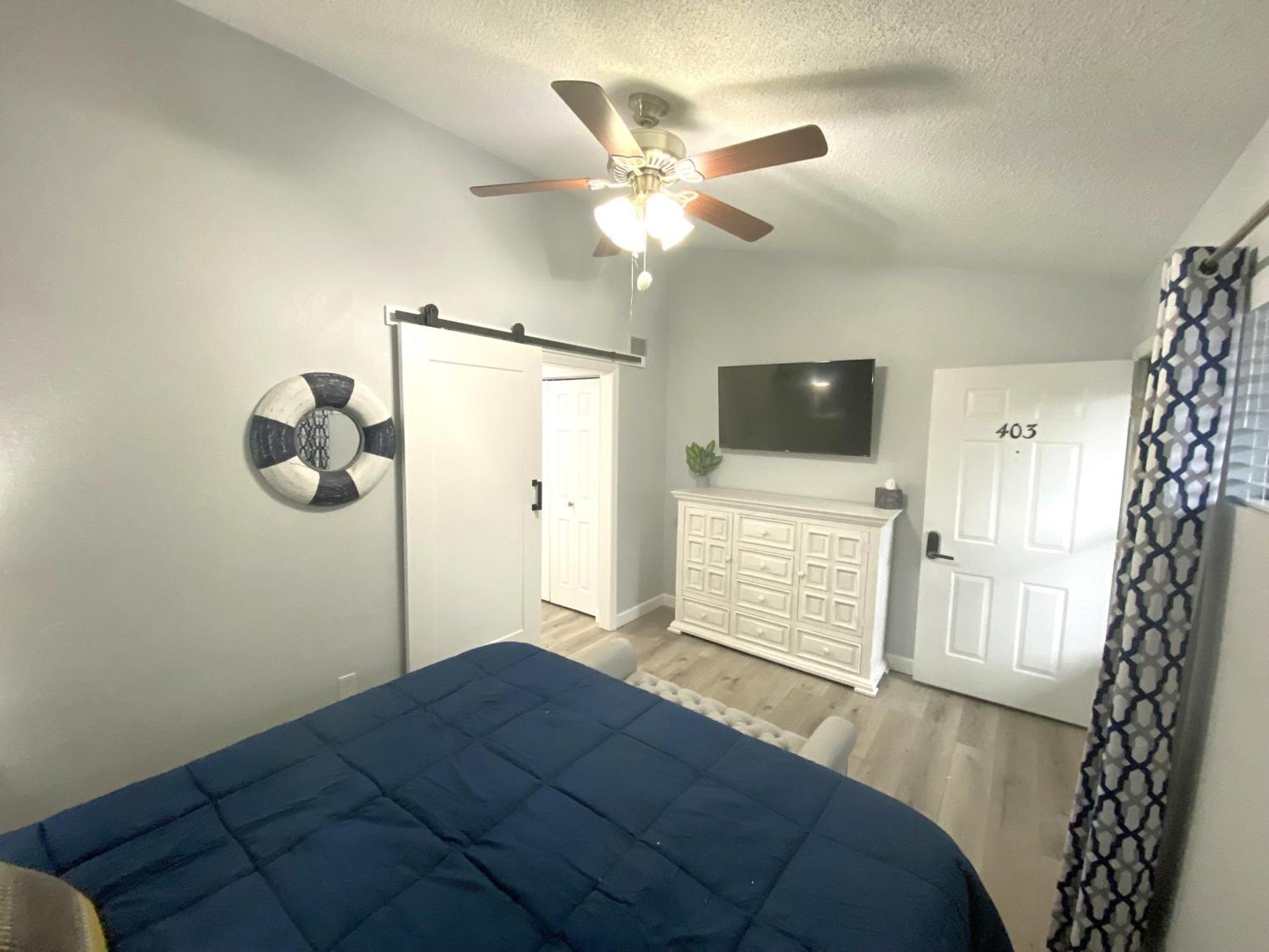 B Lakefront! Remodeled, Boat Slip, Patio Views, Pool, Boat Ramp, Wifi Osage Beach Eksteriør bilde