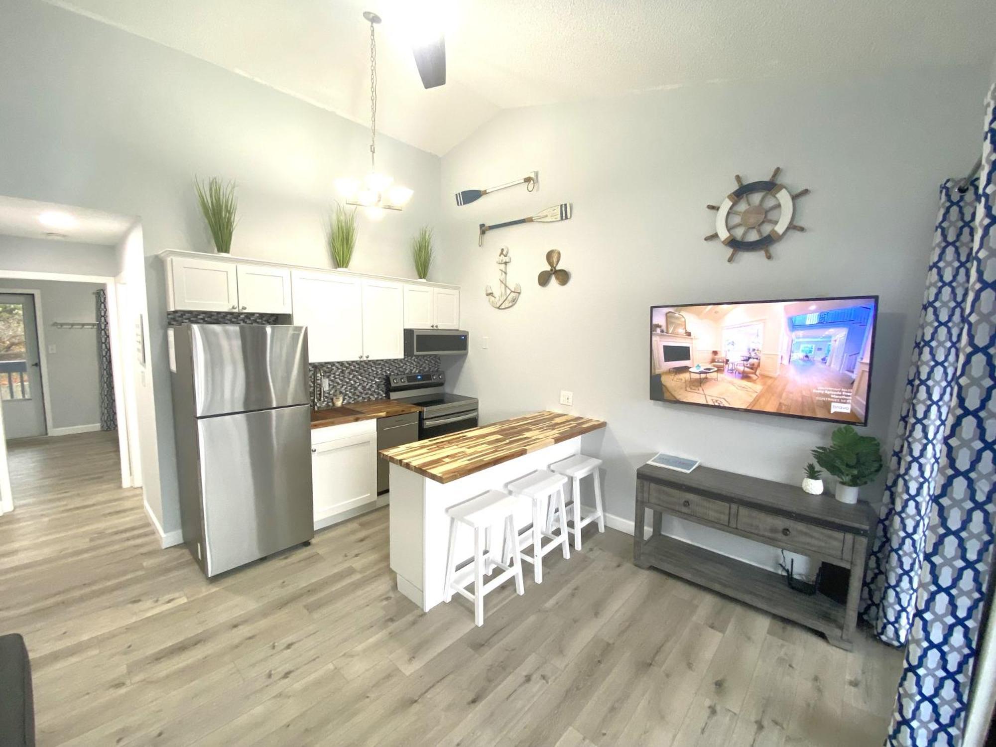 B Lakefront! Remodeled, Boat Slip, Patio Views, Pool, Boat Ramp, Wifi Osage Beach Eksteriør bilde